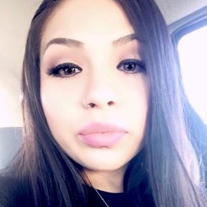 Meet your Posher, Janet